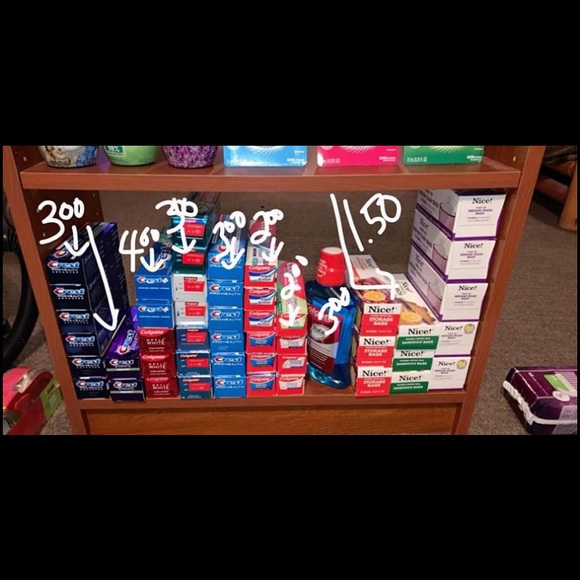 Random items - Picture 10 of 10